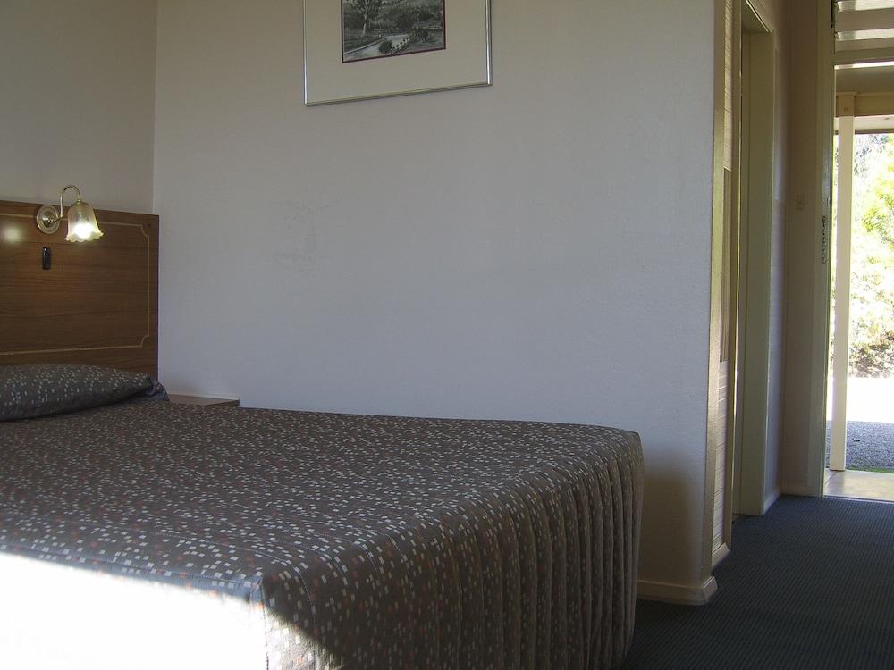 Garden Motor Inn Gundagai Dış mekan fotoğraf