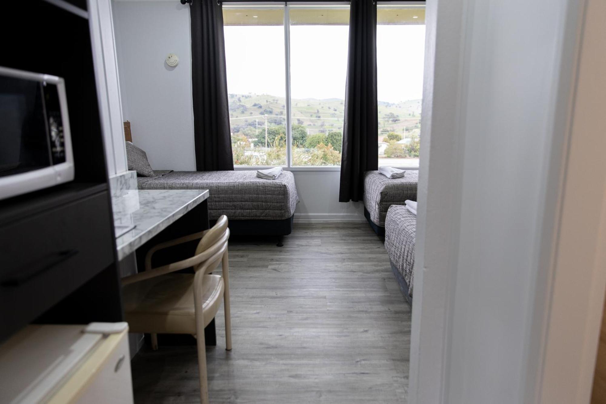 Garden Motor Inn Gundagai Dış mekan fotoğraf