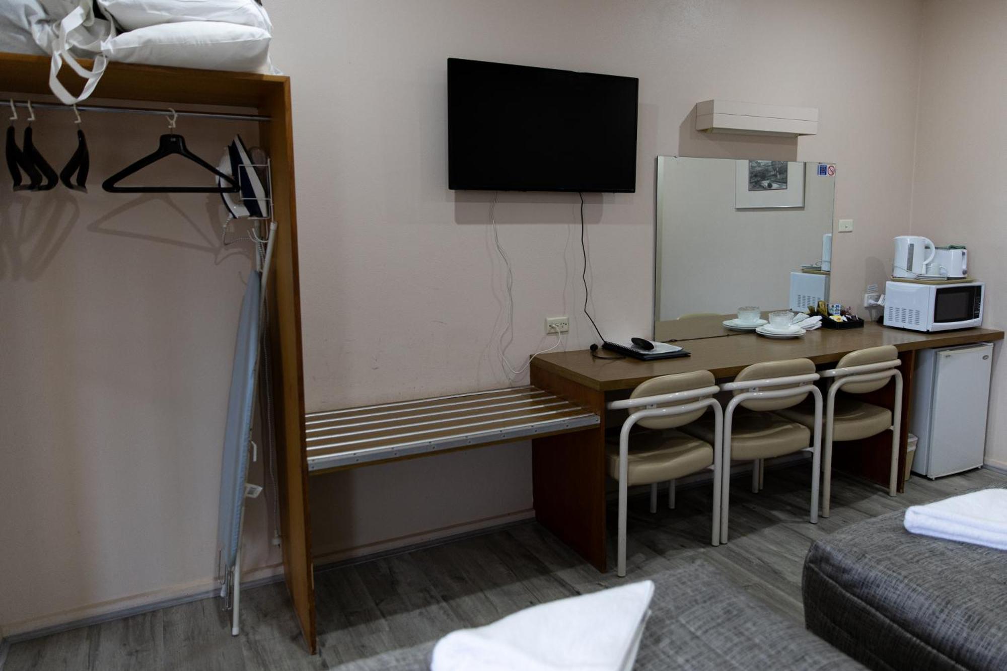 Garden Motor Inn Gundagai Dış mekan fotoğraf